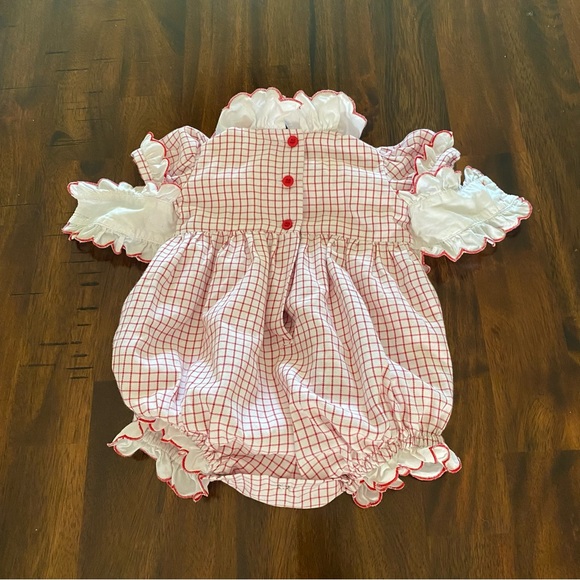 Sal & Pimenta  Bubble Red Squares with Embroidered Bows - Picture 6 of 13